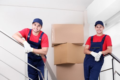 Local packing team helping with boxes in Wimbledon